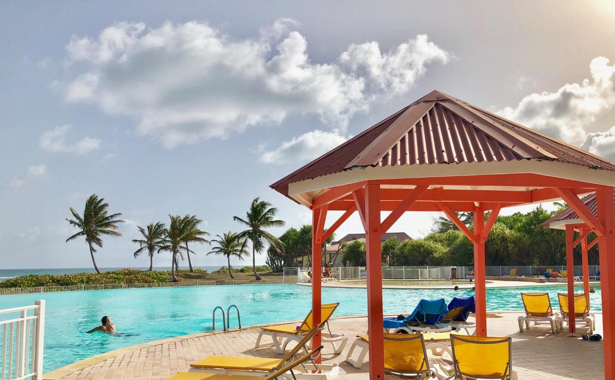 Guadeloupe- Saint-Francois- Residence Anse Des Rochers - Appartement Quart De Villa Etage - Vue Mer- 4 Personnes - Lit Bebe Sur Demande - Citerne Et Wifi Prives -Animaux Ok-Acces Plage Direct -Apnee Bien-Etre Experience Sur Demande Avec Instructeur A Kültér fotó